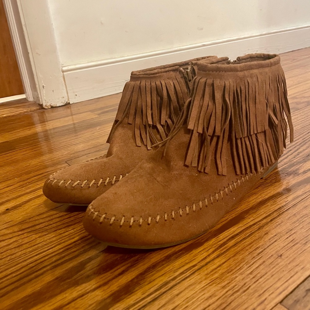 MUDD Cognac Brown Fringe Moccasins Ankle Boots